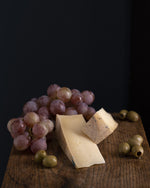 Lade das Bild in den Galerie-Viewer, Fontina - Käseglück