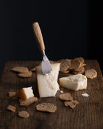 Lade das Bild in den Galerie-Viewer, Ibores - Käseglück