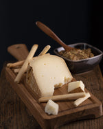 Lade das Bild in den Galerie-Viewer, Pecorino media - Käseglück